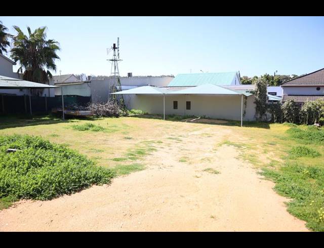 BUSINESS FOR SALE IN BERGZICHT